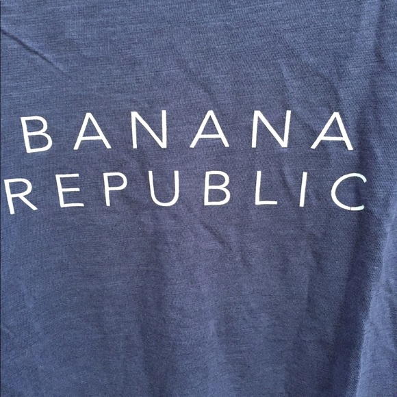 Banana Republic Logo Shirt - Picture 2 of 6